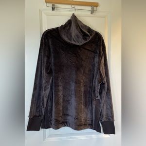 Te Verde Plush Velour Mock T-Neck Tunic
